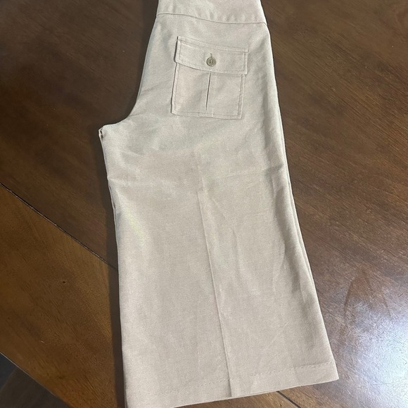 Guess Cropped Wide Leg‎ Pants Button Pocket Detail Neutral Trousers size 29 - Picture 2 of 8